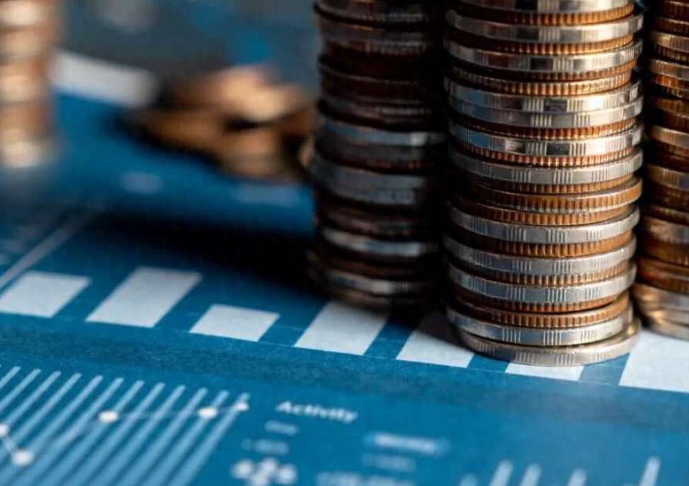 The Complexity of Mutual Funds